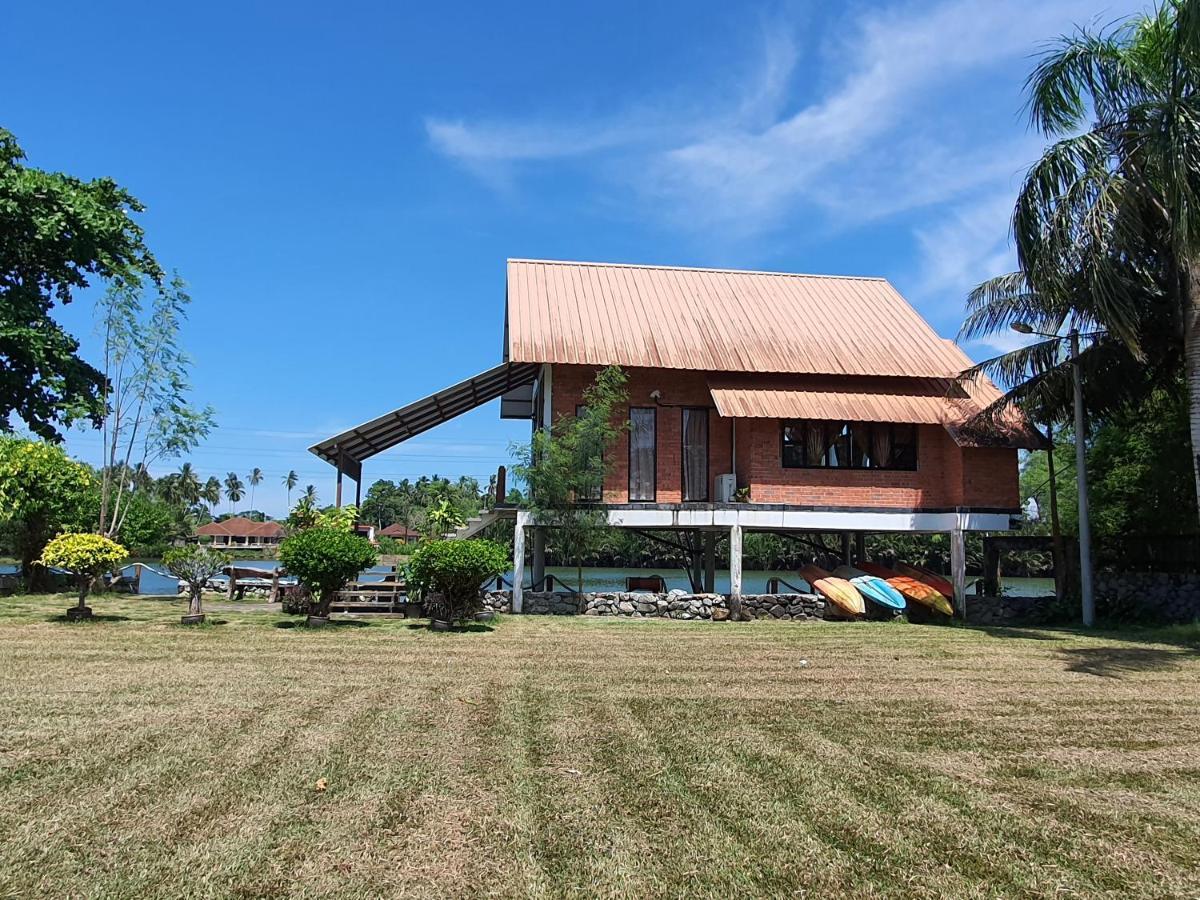 Homestay Ala Riverview Lodge Kota Bharu Exterior foto